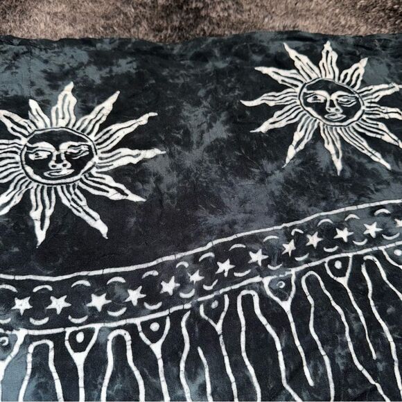 Y2K KOKO KNOT Black White Sun Print 100% Rayon Tie Dye Sarong OS Coastal Boho - Picture 2 of 7